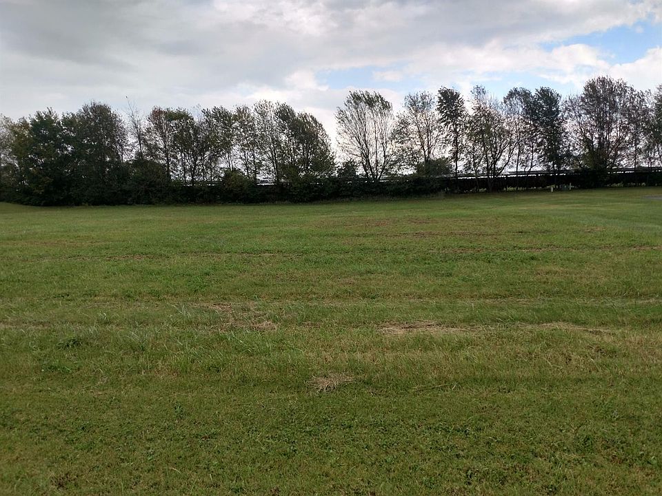 2nd image of 300 Letton Dr