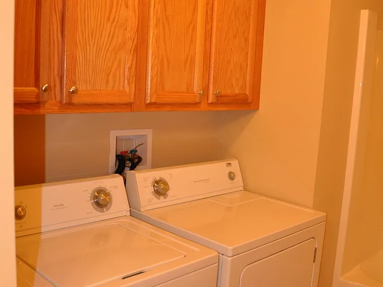 4827 Crown Point Pl #B — Photo 13