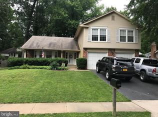 7121 Freshaire Dr, Springfield, VA 22153