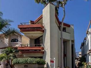 247 N Rafael Walk, Long Beach, CA 90803