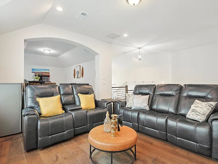 2346 Perdue Ave — Photo 41
