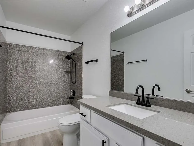 5260 River Glen Dr #268 — Photo 29