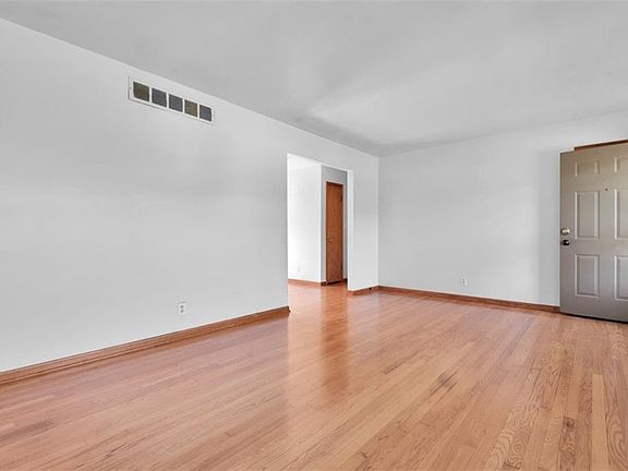 4th image of 1831 S 94th St