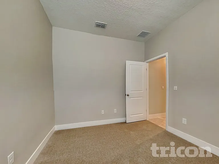 2986 Woodward Ave — Photo 20