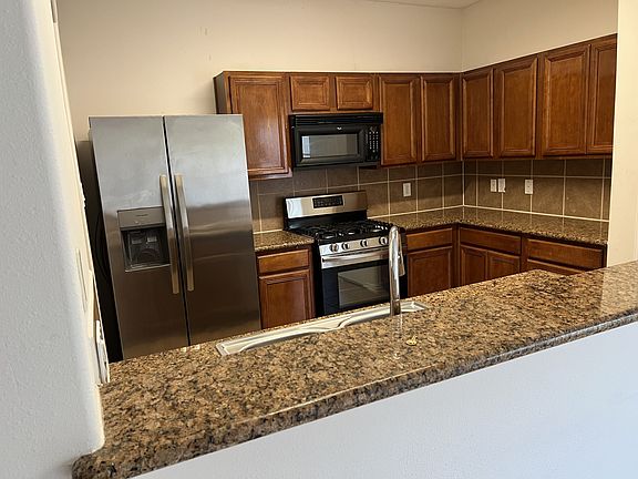 3rd image of 6003 Yorktown Meadow Ln