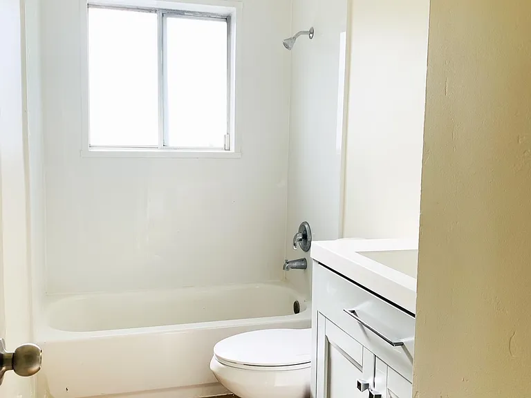 35 N 300 E #1 — Photo 5