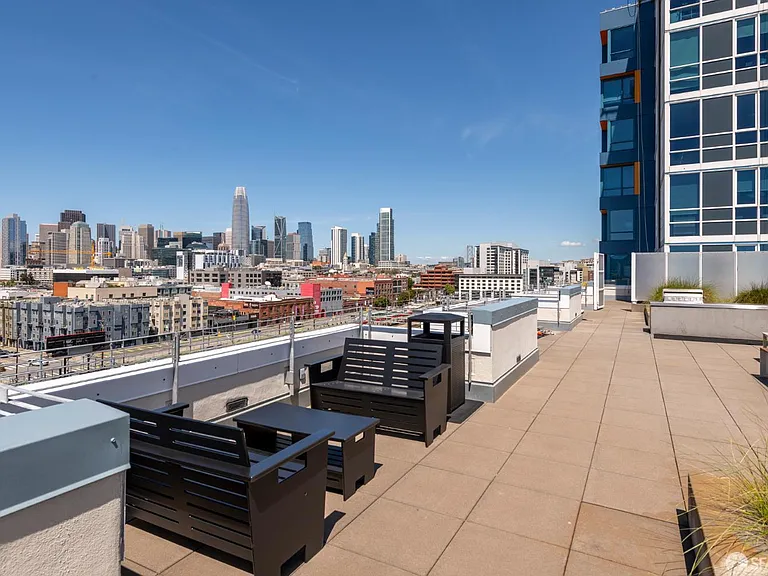 300 Berry St #907 — Photo 20