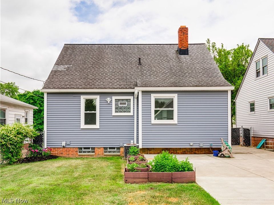 2414 Stanfield Dr, Parma, OH 44134 Zillow