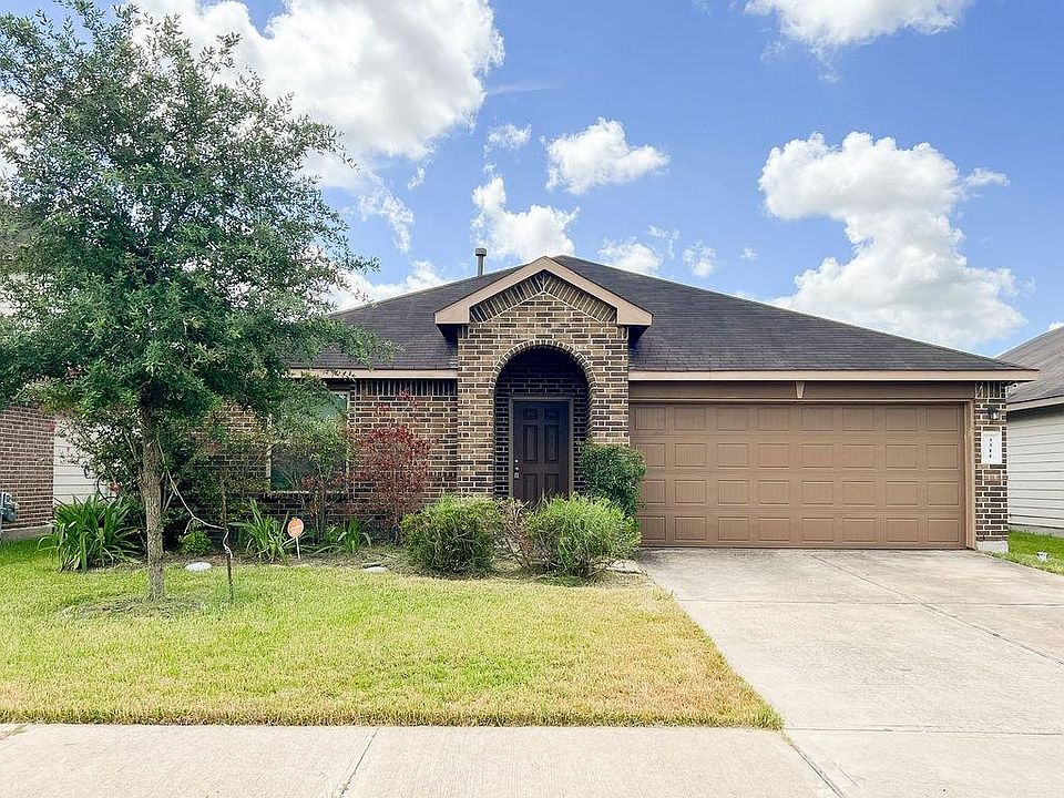 1st image of 3311 Chimera Ln