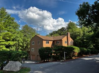 81 Voyagers Ln, Ashland, MA 01721