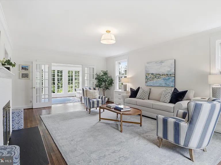 2316 N Stafford St — Photo 5