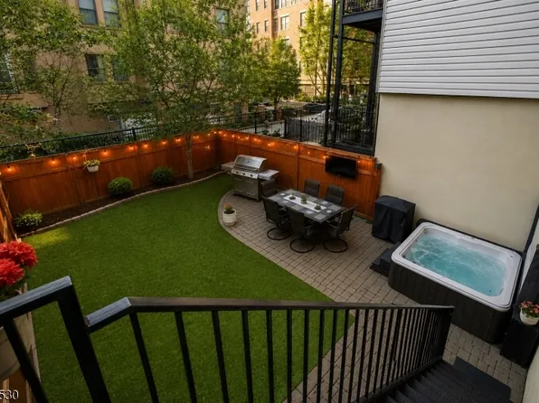 128 Jackson St #2B, Hoboken City, NJ 07030