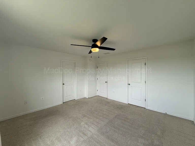 2401 Copa Ct — Photo 16