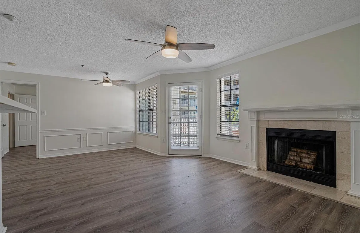 1000 W Horatio St — Photo 2