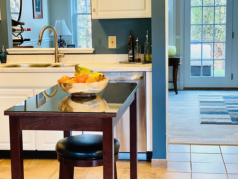 43 Eastman Farm Rd — Photo 5