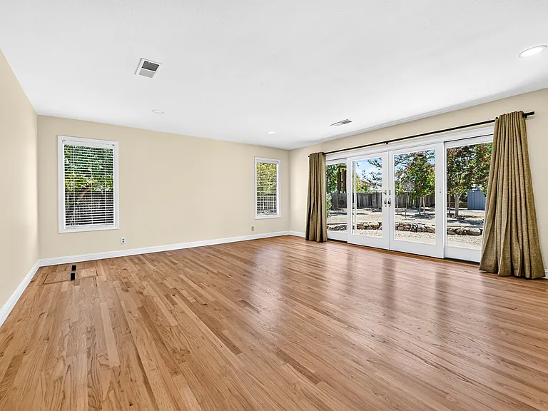 2628 Superior Dr — Photo 27