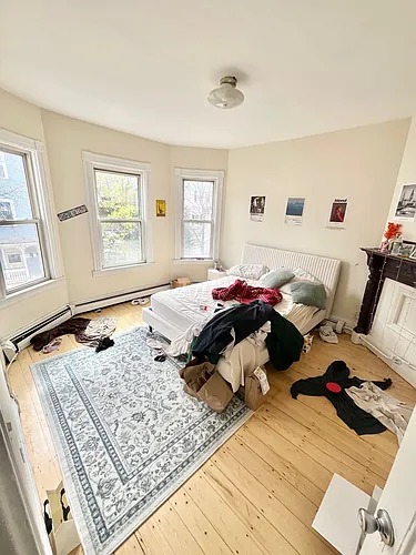 87 Hillside St Photo 1