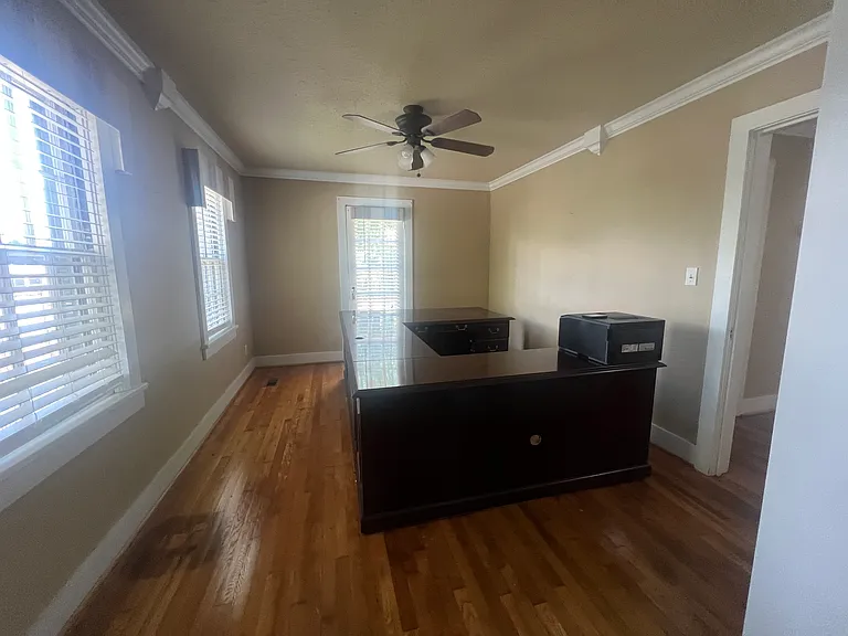 401 Crest St — Photo 6