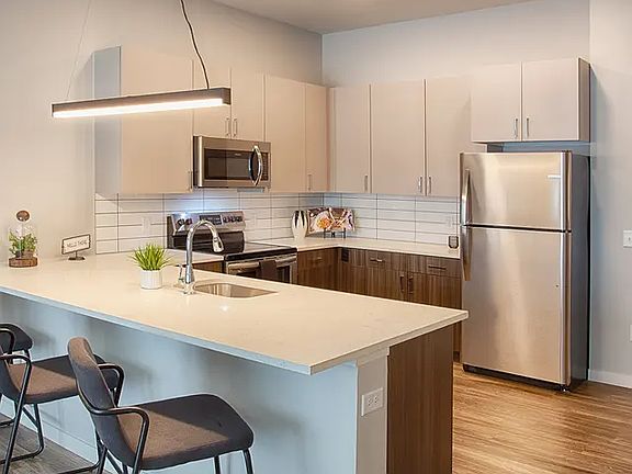 2nd image of 485 2nd Ave #4111