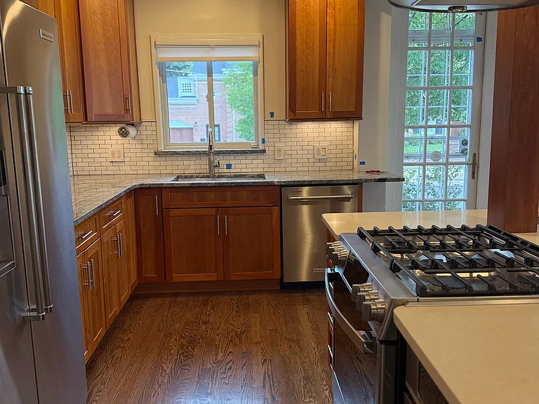 150 S Birch St — Photo 3