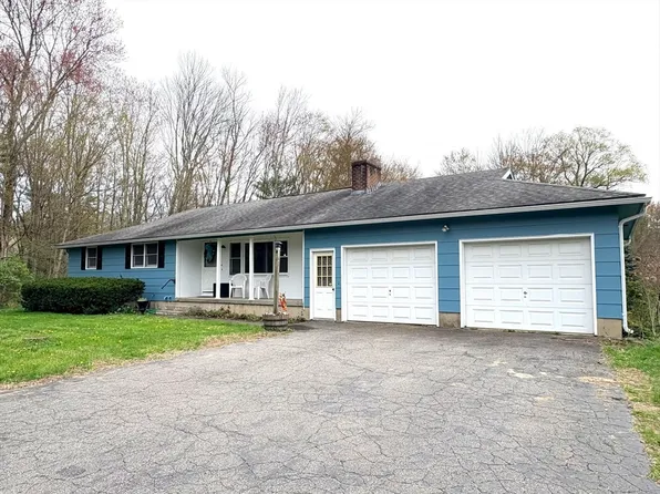 135 Pelham Rd, Amherst, MA 01002