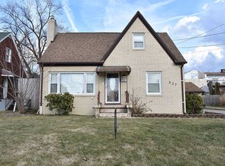 837 Park Ave, Farrell, PA 16121