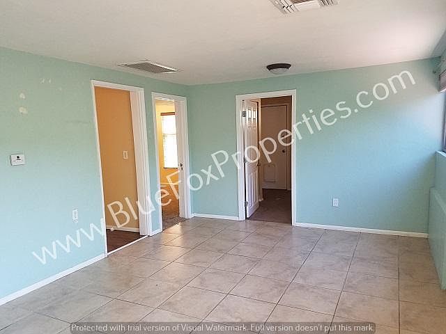 1st image of 3201 E Linden St #2
