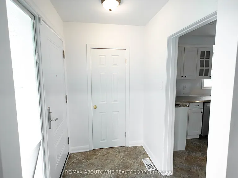 25 Allonsius Dr #MAIN — Photo 11