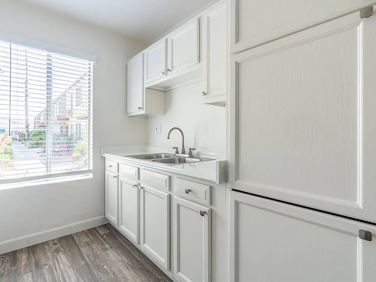 Greentree Apartments — Photo 42