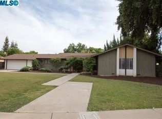 1021 Kings Drive Cir, Reedley, CA 93654