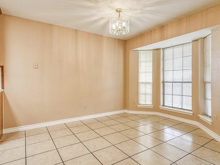 2322 Willow Dr — Photo 10