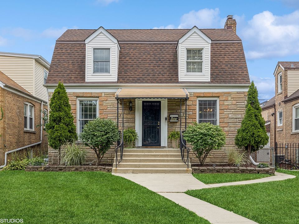 1st image of 3023 N 77th Ct