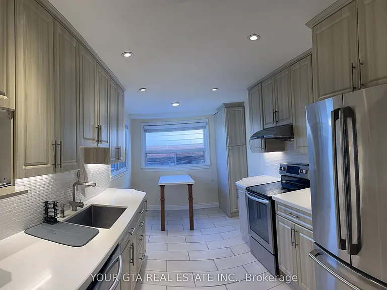 1166 McBride Ave #UPPER — Photo 12
