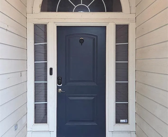 22730 Hearthstone Hill Ln — Photo 2