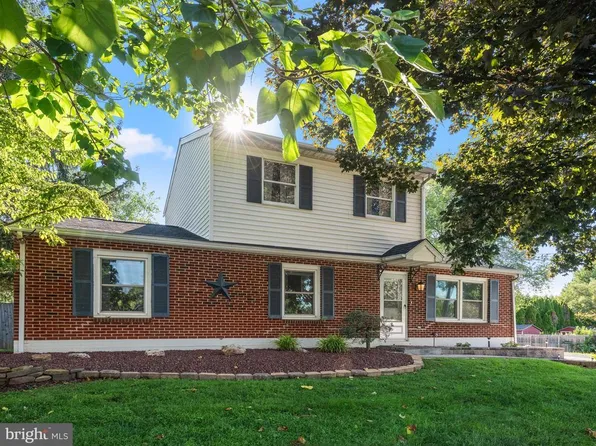 600 W Bridge St, Parkesburg, PA 19365