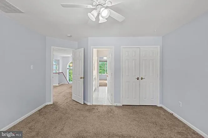 10652 Quarterstaff Rd — Photo 14