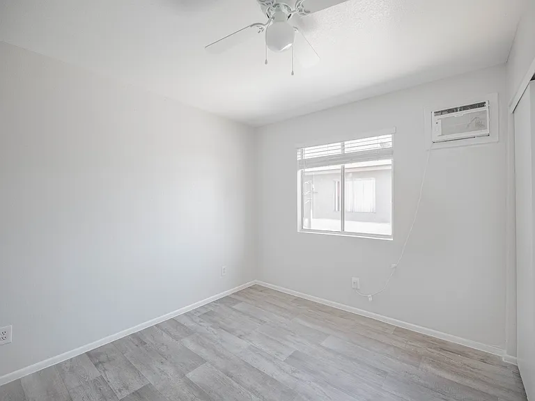 622 N 30th Pl Unit 1 Phoeniix, Az — Photo 11