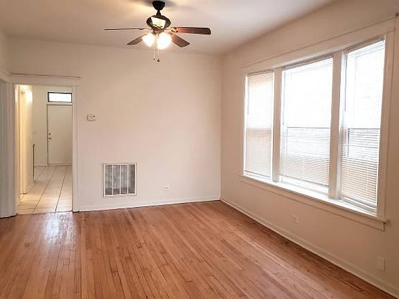 4th image of 5435 S Hermitage Ave #2F