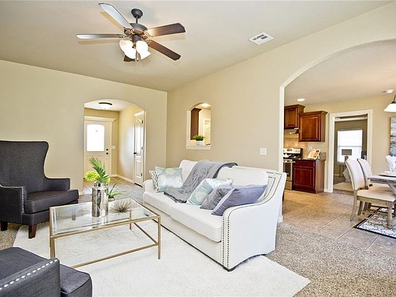 4th image of 4012 W Mahogany Dr