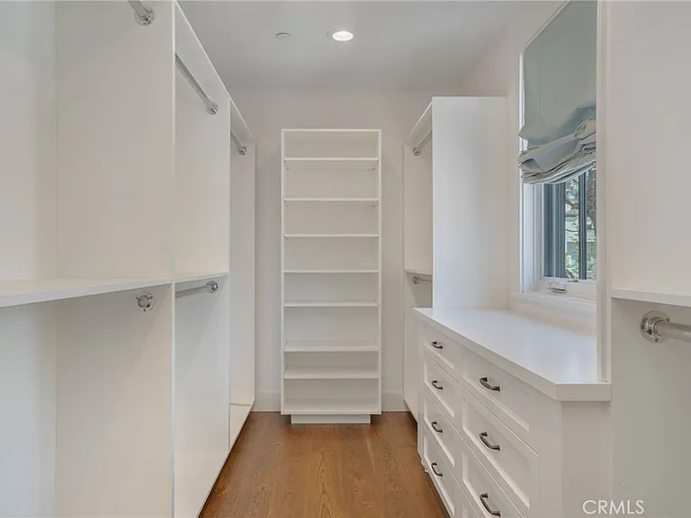 328 28th St — Photo 23