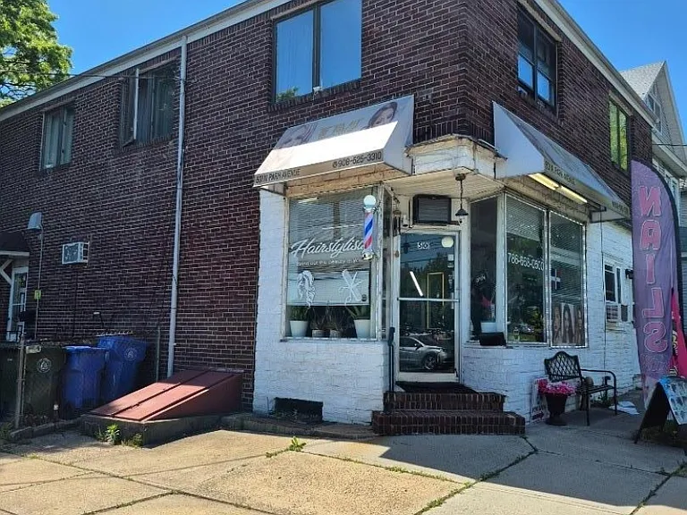 501 N Park Ave — Photo 9