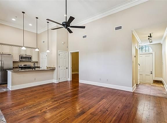 5th image of 1041 Ursulines Ave Unit 103