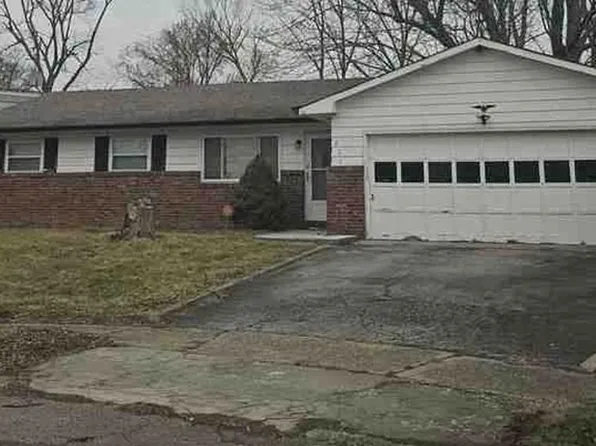 221 Fisher Ct, Indianapolis, IN 46241