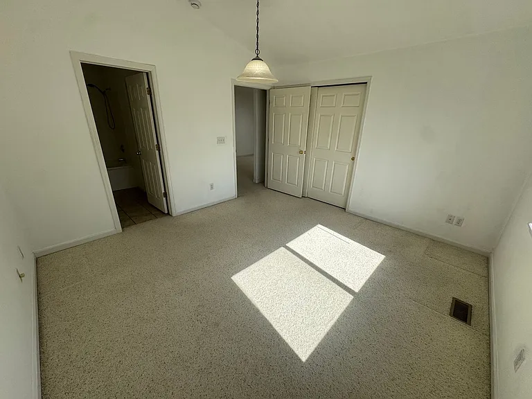 4505 S Auckland Ct — Photo 23