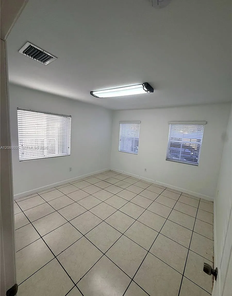 Lawrence Estates Land Cos — Photo 4
