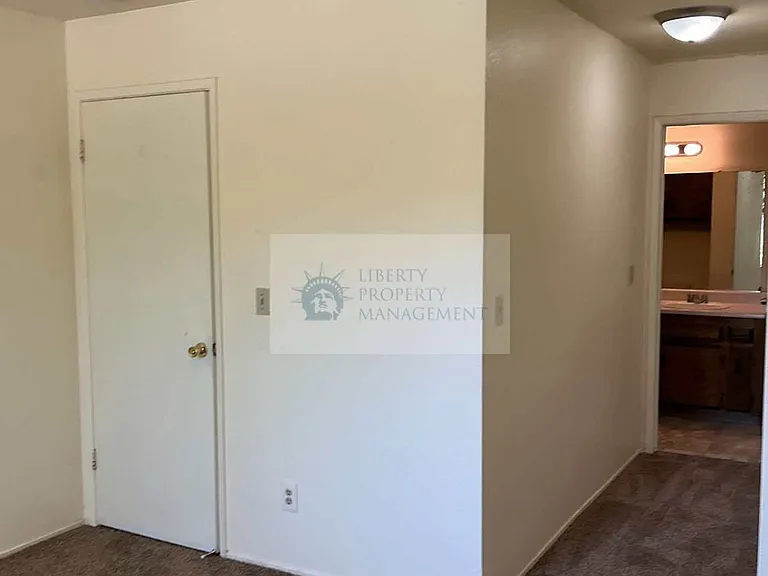 3285 Radcliff Way — Photo 8
