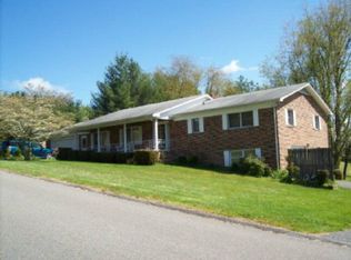 129 N Overlook Dr, Marion, VA 24354