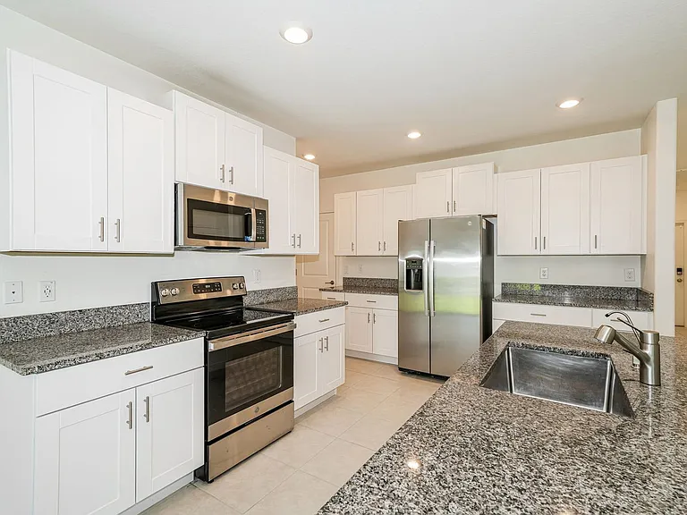 36590 Garden Wall Way — Photo 2