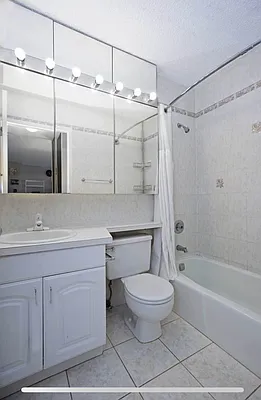 Rented by Contact Realty | media 19