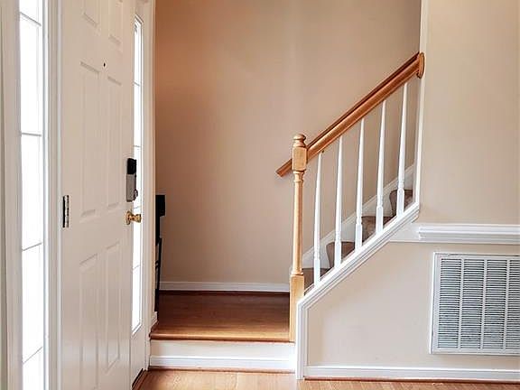 4th image of 5125 Hart Mill Dr